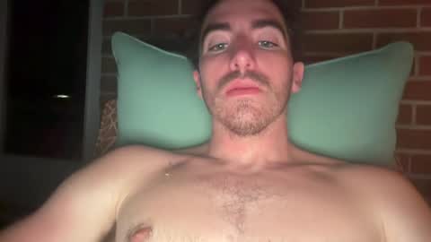 Snapshot of shirtlesshunk15 chatting on 06-25-26, 04:23 shirtlesshunk15 online show from 06-25-26, 04:23