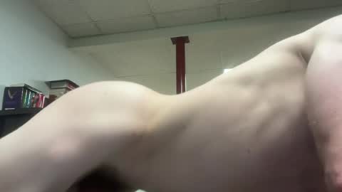 Snapshot of shirtlesshunk15 chatting on 07-09-26, 01:42 shirtlesshunk15 online show from 07-09-26, 01:42