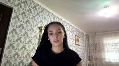 Hanna online show from 07-08-26, 01:59