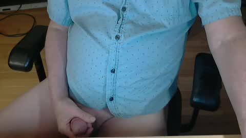 Snapshot of shlup chatting on 02-20-25, 03:23 shlup online show from 02-20-25, 03:23