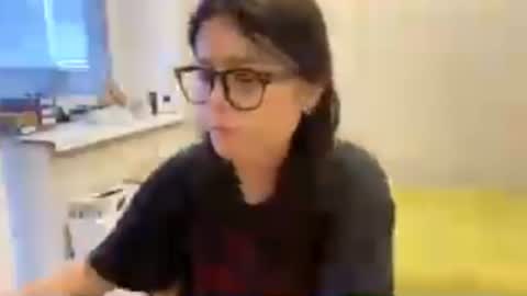Marie online show from 06-20-26, 02:20