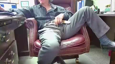 nikolas send dm for an appointment online show from 01-15-26, 01:48