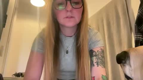 Snapshot of short_sweetpea chatting on 03-05-25, 12:33 short sweetpea online show from 03-05-25, 12:33