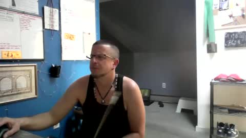 shortmel online show from 05-12-26, 10:07