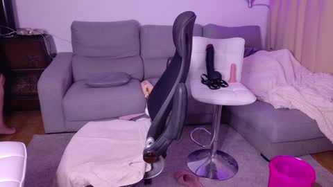 Snapshot of showmebbw chatting on 01-27-25, 07:13 Mimi online show from 01-27-25, 07:13