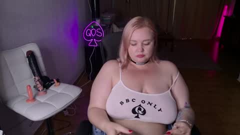 Mimi   online show from 04-30-26, 04:57