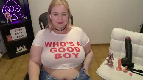 Mimi   online show from 05-17-26, 12:34