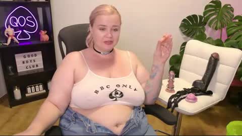 Mimi   online show from 06-17-26, 04:19