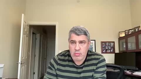 Chicago Guy online show from 02-11-25, 08:42