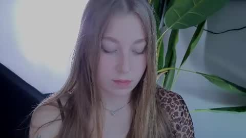 ShowmeYourfetish online show from 06-17-26, 05:10