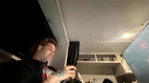 shred4dayz420 online show from 03-17-26, 08:39