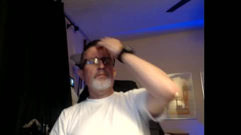 shrewtamer online show from 02-18-25, 01:43