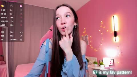 Neila online show from 11-19-25, 02:06