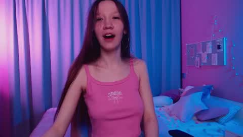 Neila online show from 06-24-26, 04:50