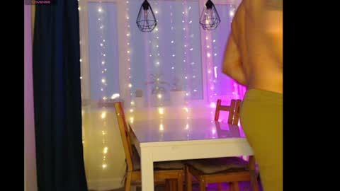 Snapshot of shtirlec86 chatting on 12-25-24, 03:50 Mary and Piter online show from 12-25-24, 03:50