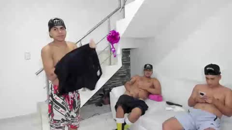 Snapshot of shty_nympho chatting on 01-09-25, 12:25 shty_nympho online show from 01-09-25, 12:25