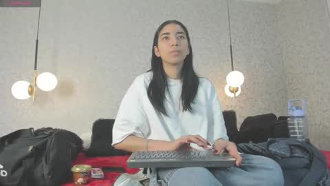 ZUMY ANGELS online show from 10-27-25, 04:27