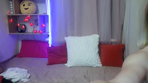 shy_girl80 online show from 01-31-26, 07:11