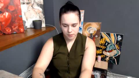 Snapshot of shy_lil chatting on 07-01-26, 01:13 shy_lil online show from 07-01-26, 01:13