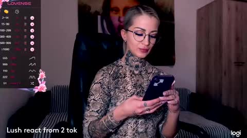  Mellllll----     online show from 01-16-25, 03:13