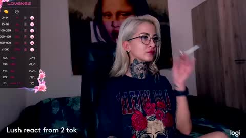  Mellllll----     online show from 03-09-25, 10:52