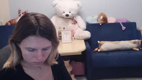 Snapshot of shy_moony chatting on 09-14-25, 03:33 just Alex online show from 09-14-25, 03:33