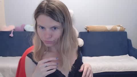 Snapshot of shy_moony chatting on 05-12-26, 08:28 just Alex online show from 05-12-26, 08:28