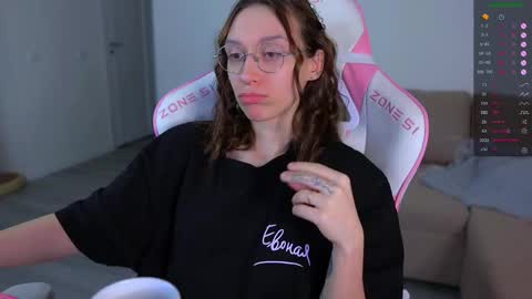 Snapshot of shy_or_horny chatting on 02-16-26, 01:02 HI i am Marcy online show from 02-16-26, 01:02