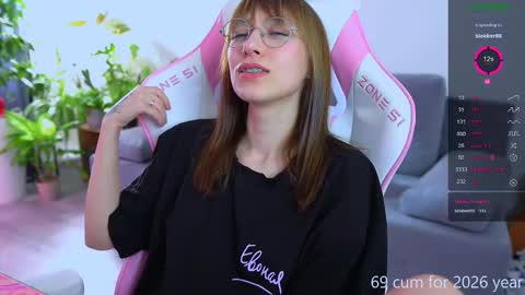 Snapshot of shy_or_horny chatting on 03-13-26, 10:33 HI i am Marcy online show from 03-13-26, 10:33