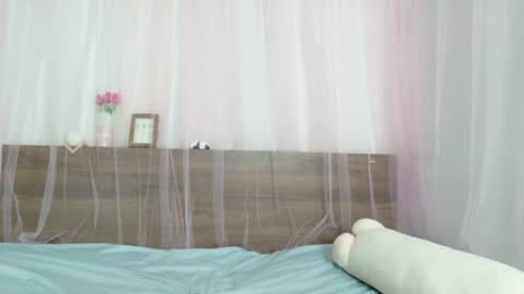 shy_pink_doll online show from 07-12-26, 03:14
