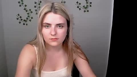 shy_sabrina_ online show from 06-29-26, 01:11