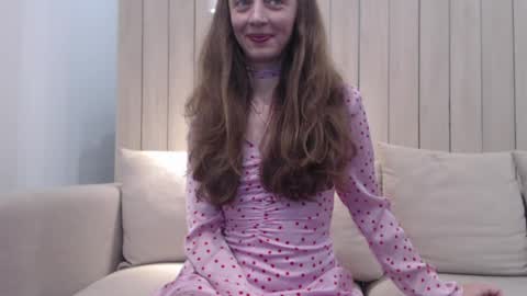 Snapshot of shy_schoolgirl_ chatting on 12-31-24, 04:04 shy_schoolgirl_ online show from 12-31-24, 04:04
