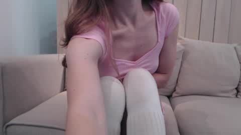 Snapshot of shy_schoolgirl_ chatting on 01-24-25, 12:31 shy_schoolgirl_ online show from 01-24-25, 12:31