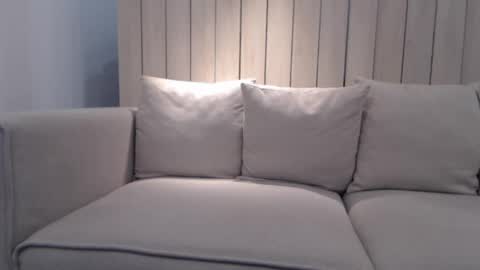 Snapshot of shy_schoolgirl_ chatting on 01-24-25, 06:35 shy_schoolgirl_ online show from 01-24-25, 06:35
