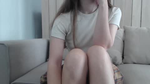 Snapshot of shy_schoolgirl_ chatting on 02-08-25, 09:03 shy_schoolgirl_ online show from 02-08-25, 09:03