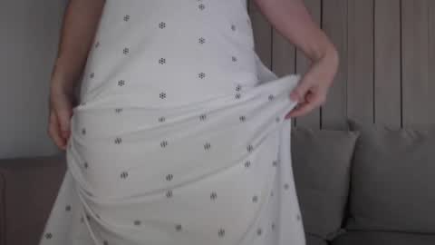 Snapshot of shy_schoolgirl_ chatting on 02-25-25, 03:38 shy_schoolgirl_ online show from 02-25-25, 03:38
