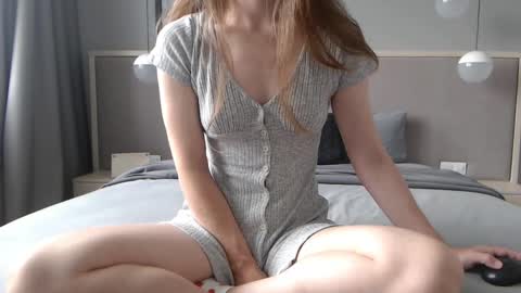 Snapshot of shy_schoolgirl_ chatting on 09-12-25, 09:09 shy_schoolgirl_ online show from 09-12-25, 09:09