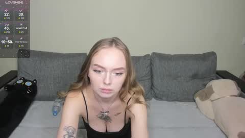 Snapshot of shy_suchka chatting on 10-07-25, 07:00 Melissa online show from 10-07-25, 07:00