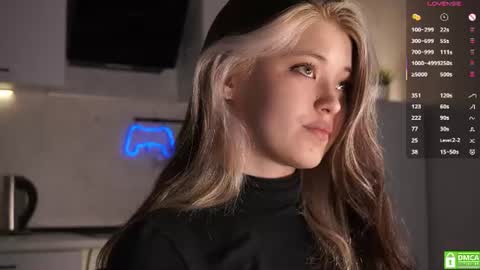 Akemi online show from 06-15-26, 05:04