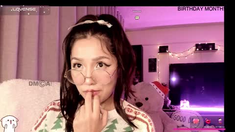 Snapshot of shyangie24 chatting on 12-28-24, 03:37 Angeline 3 independent come here when am horny... online show from 12-28-24, 03:37