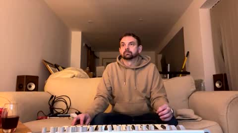 Snapshot of shyb35 chatting on 01-19-25, 01:10 shyb35 online show from 01-19-25, 01:10