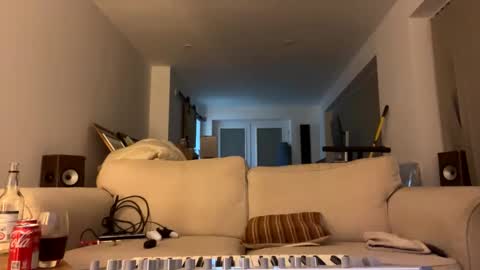 Snapshot of shyb35 chatting on 01-19-25, 05:58 shyb35 online show from 01-19-25, 05:58