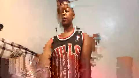 Bambi online show from 11-18-25, 03:38