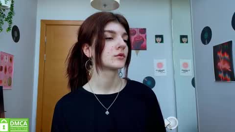 Snapshot of shybella_girl chatting on 03-06-25, 07:03 Bella online show from 03-06-25, 07:03