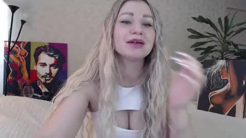 Snapshot of shyevaa chatting on 02-15-26, 06:32 Eva online show from 02-15-26, 06:32