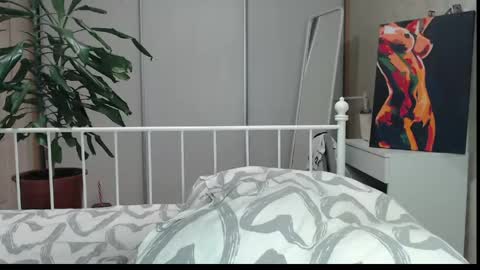 Eva online show from 05-08-26, 04:12
