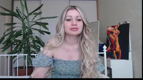 Eva online show from 05-14-26, 04:30