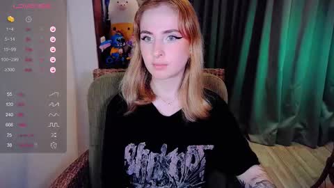 Effie online show from 11-19-25, 10:37