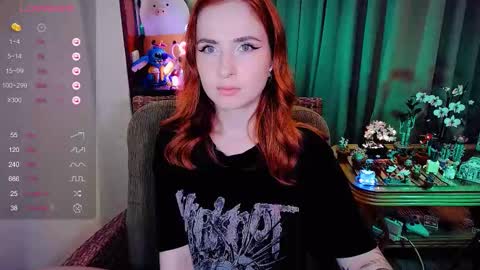 Snapshot of shyfoxxxy chatting on 02-20-26, 06:19 Effie online show from 02-20-26, 06:19