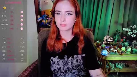 Snapshot of shyfoxxxy chatting on 03-16-26, 03:49 Effie online show from 03-16-26, 03:49
